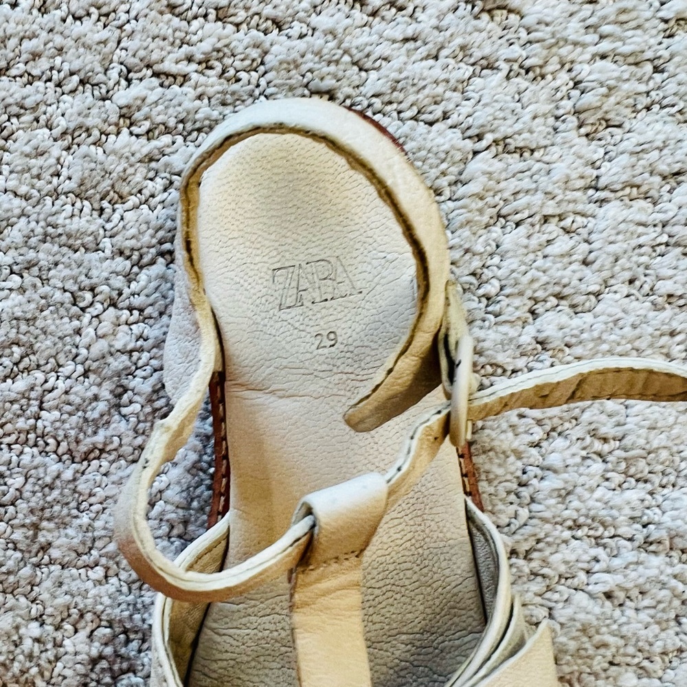 Zara sandals size 12 1/2 leather - Picture 5 of 5